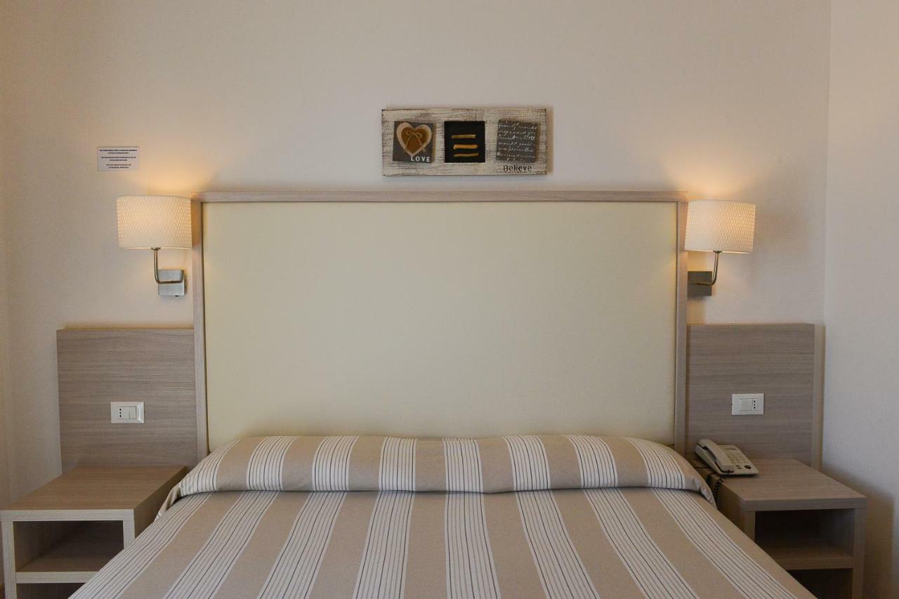 Hotel Conchiglia Лидо-ди-Езоло Экстерьер фото